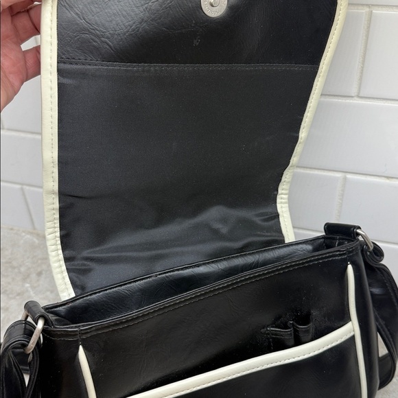 Roots Black and Cream Shoulder Bag - Picture 8 of 10